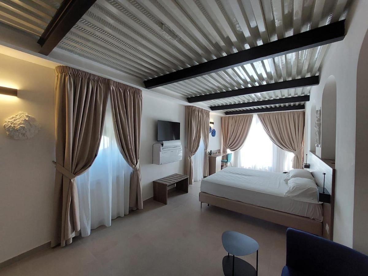 Boutique Hotel Palazzo Donna Iulia Поццуолі Екстер'єр фото