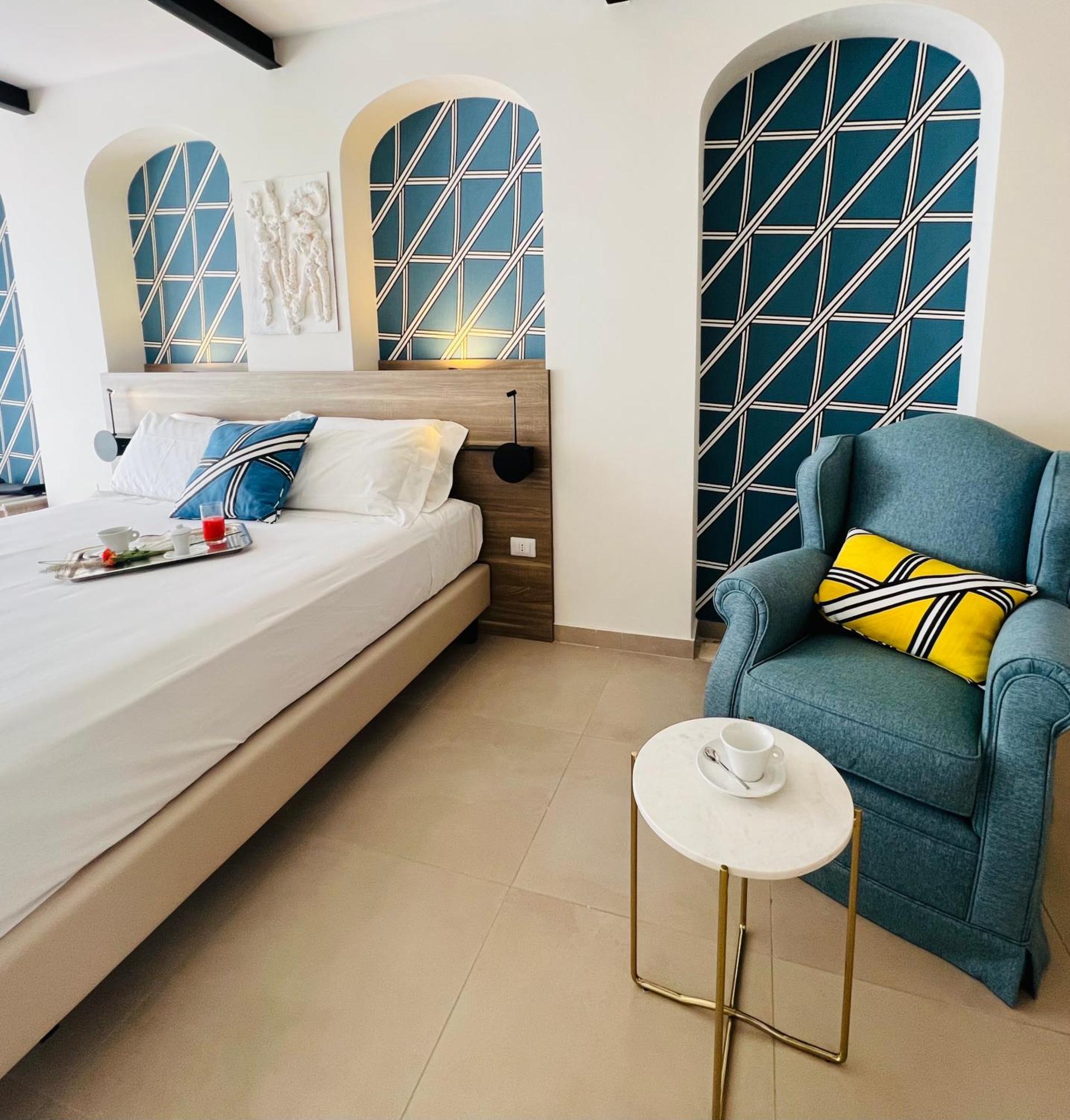 Boutique Hotel Palazzo Donna Iulia Поццуолі Екстер'єр фото