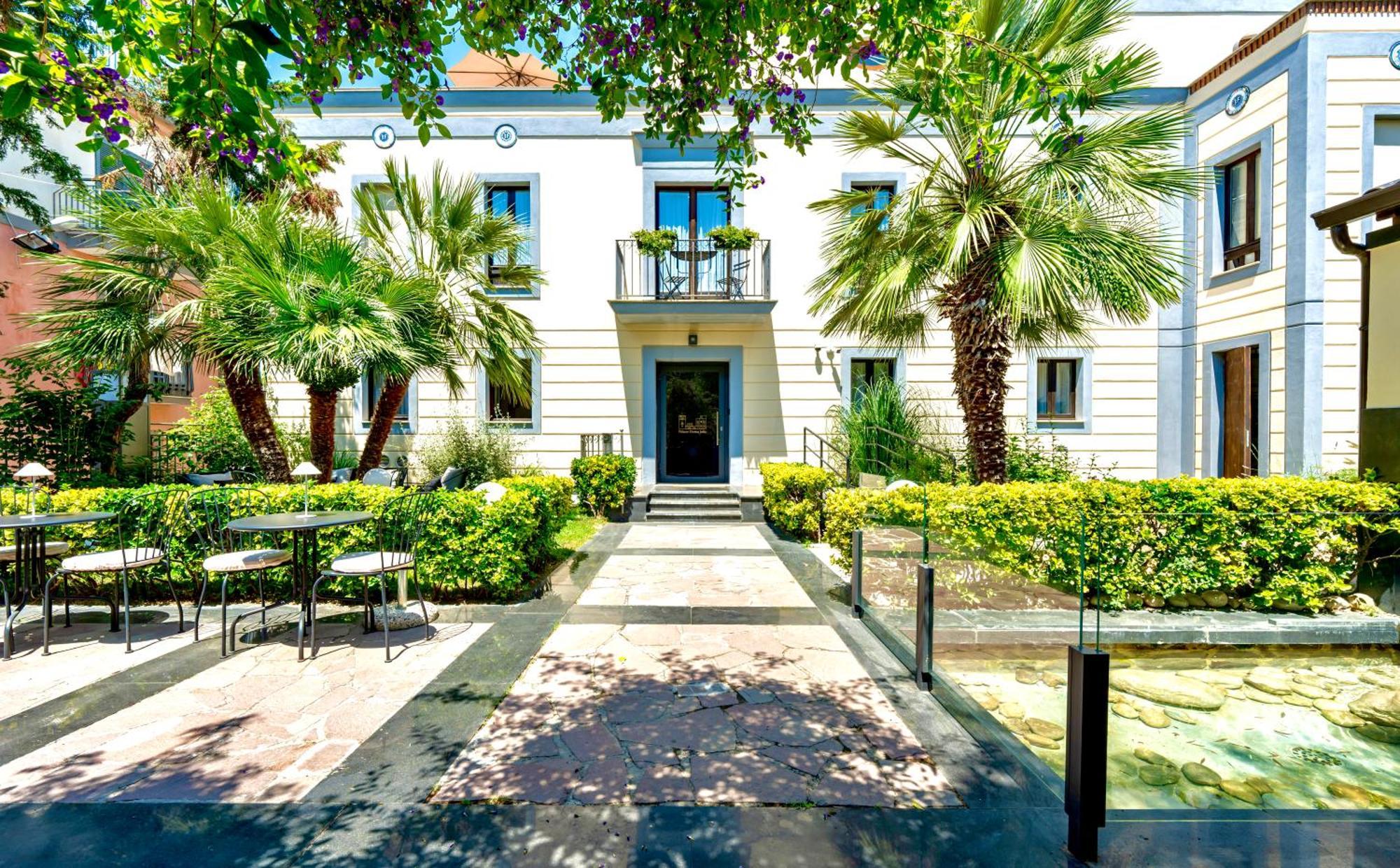 Boutique Hotel Palazzo Donna Iulia Поццуолі Екстер'єр фото